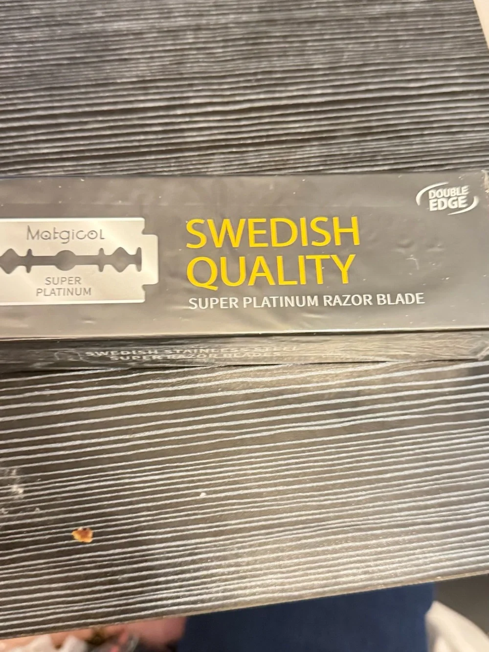 Swedish Quality Super Platinum Double Edge Razor Blades - Black